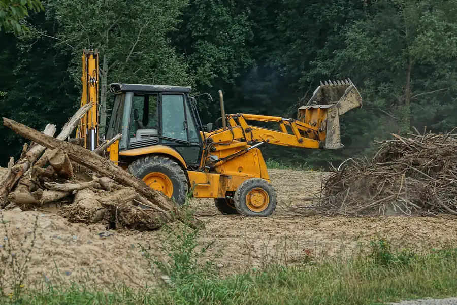 Benefits Of Professional Land Clearing For Your Site St. Cloud FL Benefits Of Professional Land Clearing For Your Site St. Cloud FL